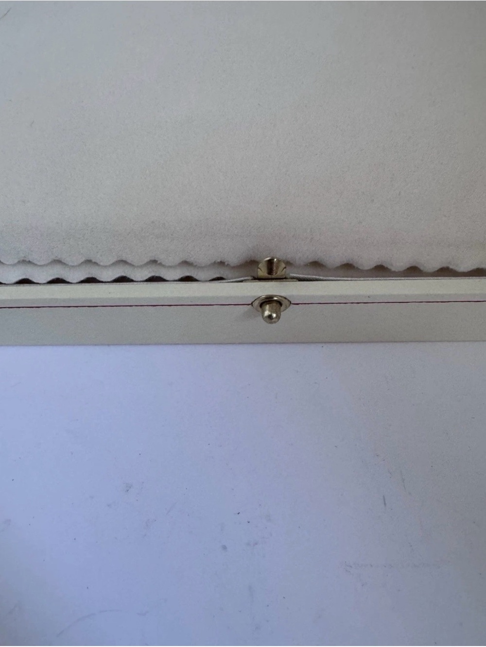 Authentic Seaman Schepps necklace box cream and red - Picture 8 of 10